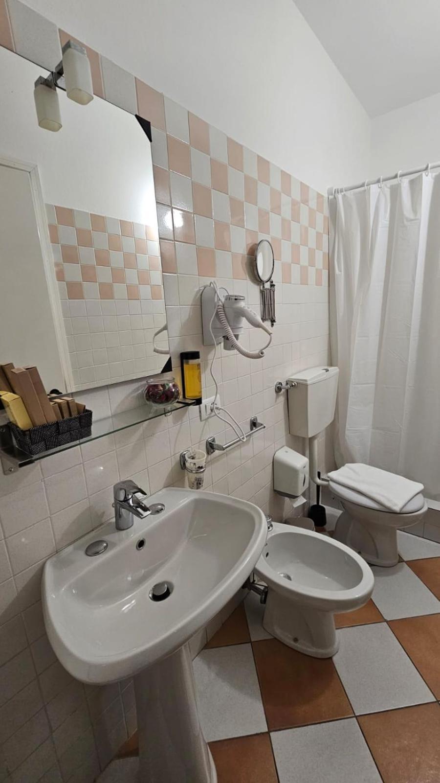 Hotel Montecodeno Varenna Ngoại thất bức ảnh