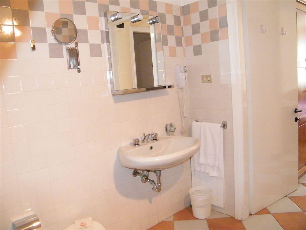 Hotel Montecodeno Varenna Ngoại thất bức ảnh